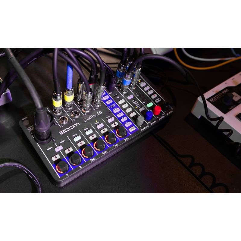 Zoom LiveTrak L6 - Compact 10-Channel Digital Mixer & Recorder